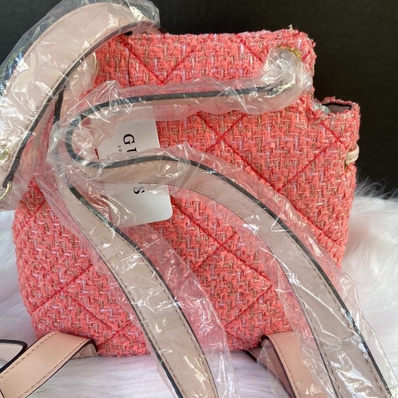 New GUESS Cessily Flap Backpack Coral - Picture 8 of 11